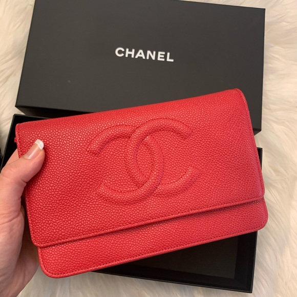 With tags ✨Chanel caviar timeless wallet on chain - Picture 5 of 16